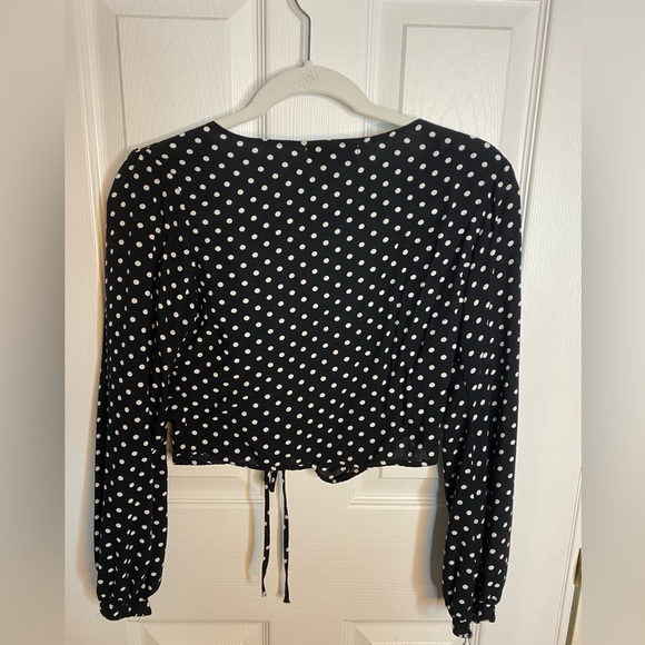 1331 Black & White Polka Dot Shrug - Picture 2 of 3
